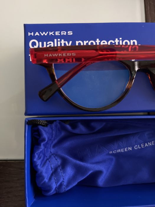 Armação Hawkers pretas e bordeaux