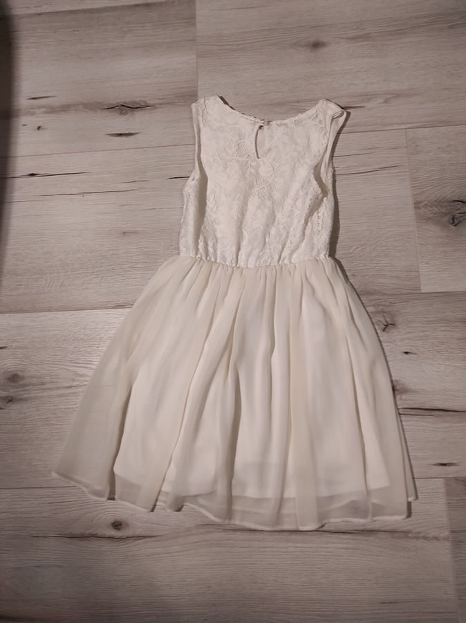 zwiewna letnia sukienka ecru kremowa off white r 128