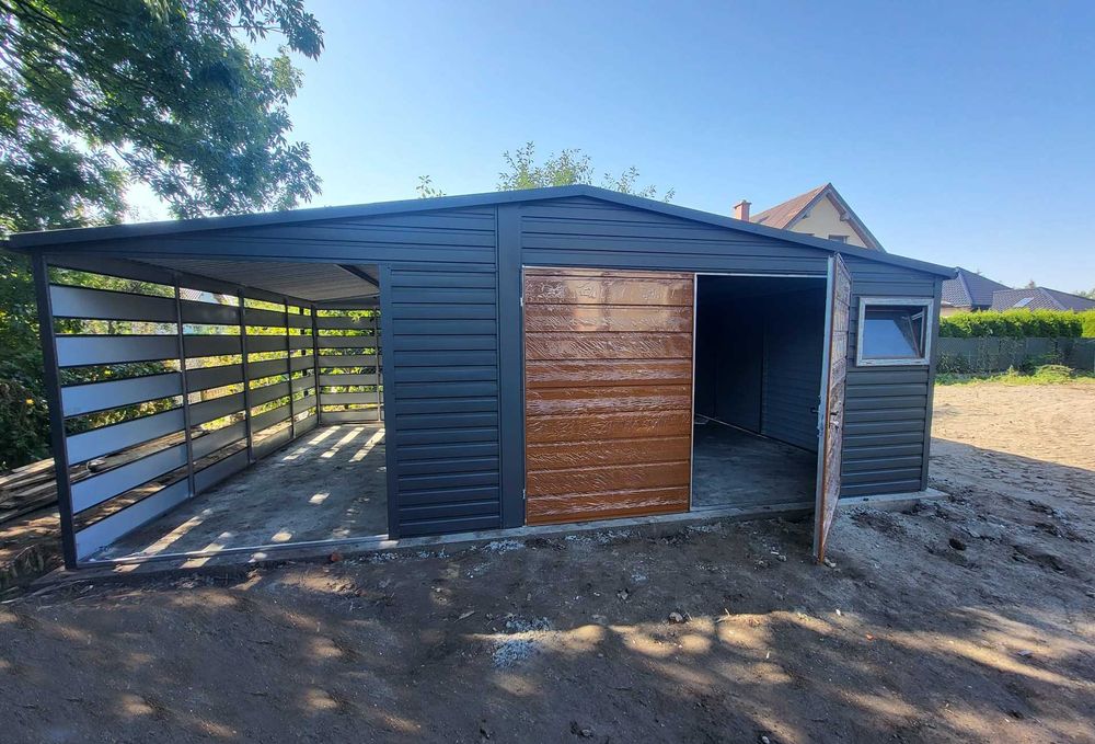 Garaż blaszany dwuspadowy + wiata panelowa 6×5 antracyt + drewno