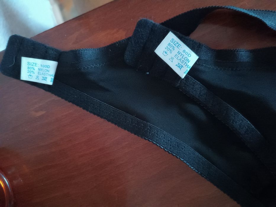 Бюстгальтер жіночій розмір Д без кісточок , частковох/б