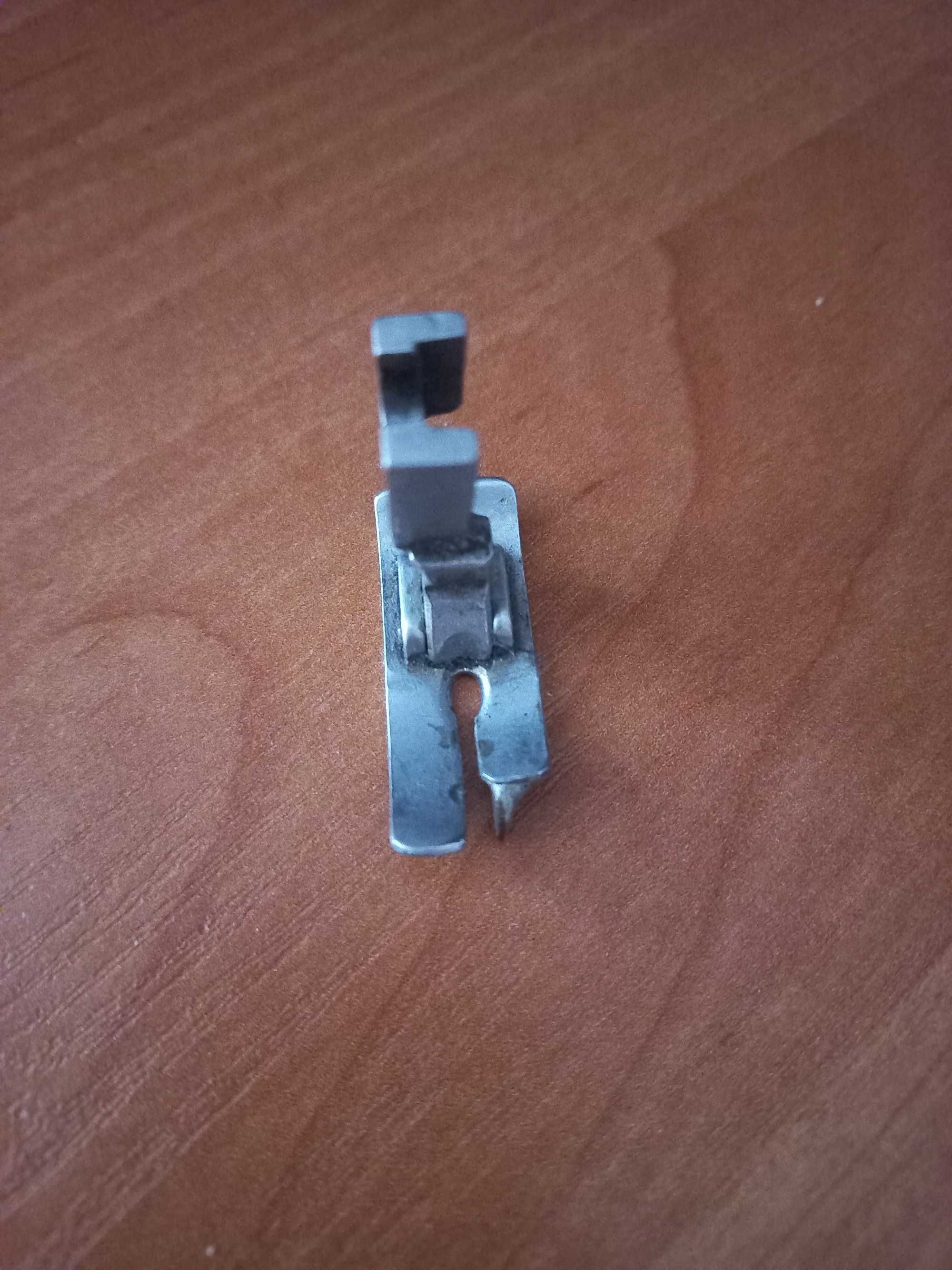 Лапка шпулька для швейной машинки