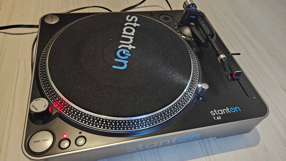 Gramofon Stanton T62B + Ortofon