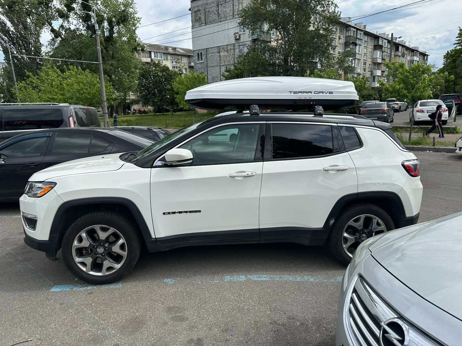 Автобокс багажник Terra Drive 500 серый/черный/белый/черный глянец