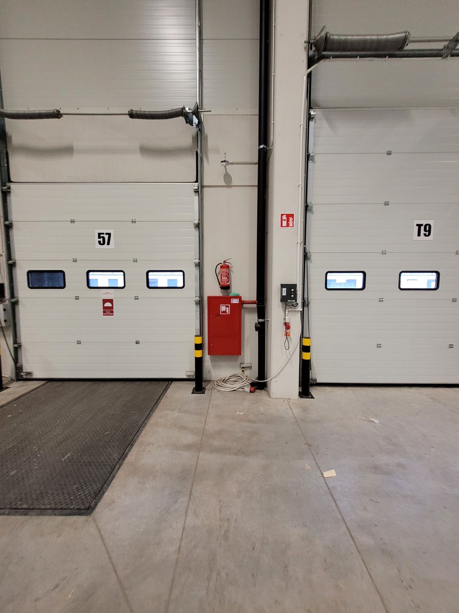 Wynajmę halę 700 m2 w Bielanach Wrocławskich