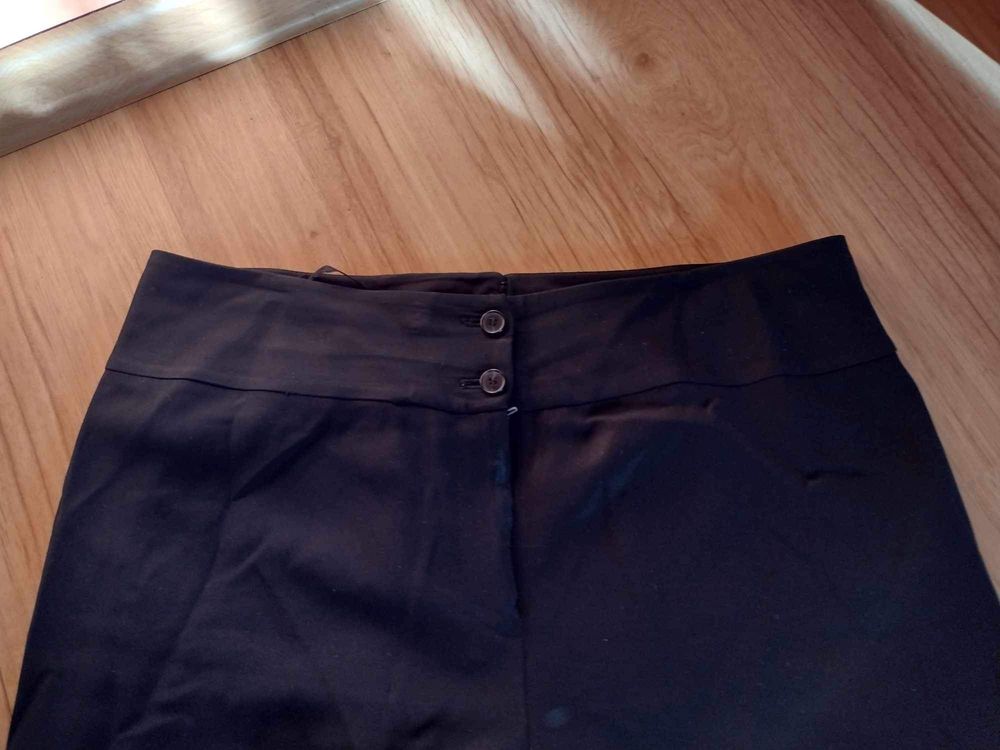 Czarne szerokie spodnie rozmiar L