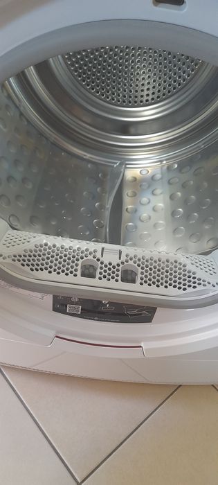 Máquina de secar roupa AEG (avaria)