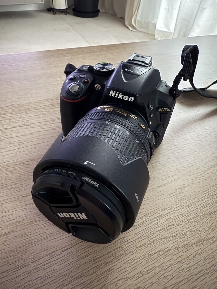 Nikon D5300 + dx vr 18-105
