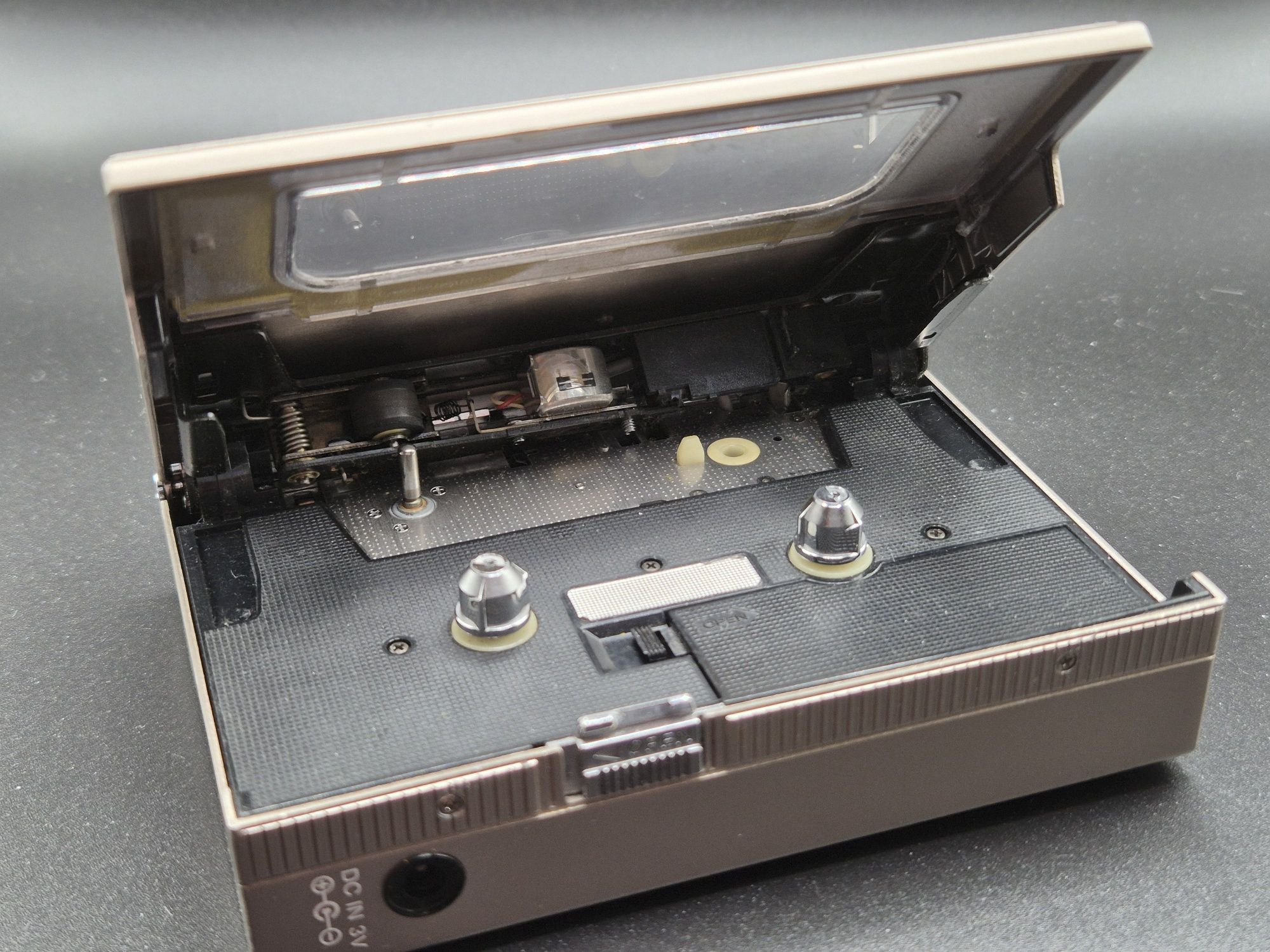 Walkman Sony WM-DD + etui