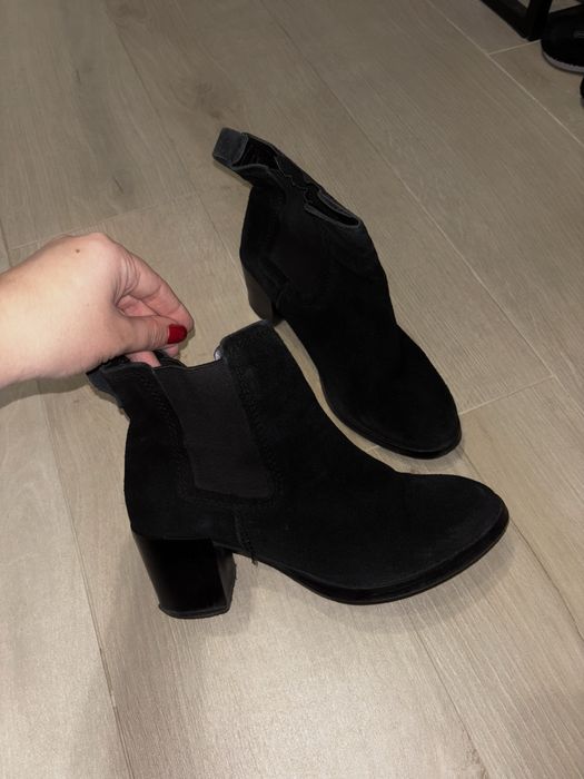 Ботінки, ботильйони на каблуку