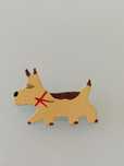 Lindo broche vintage de madeira