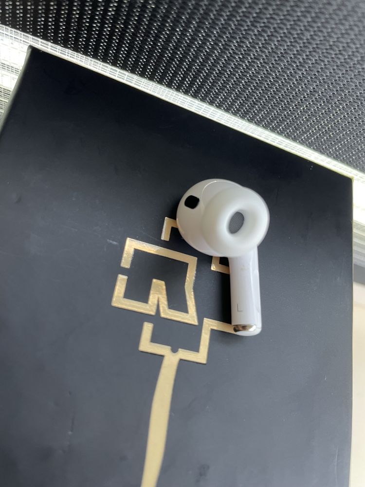 Продам AirPods PRO 2 gen левий Оригінальний аирподс про два оригинал