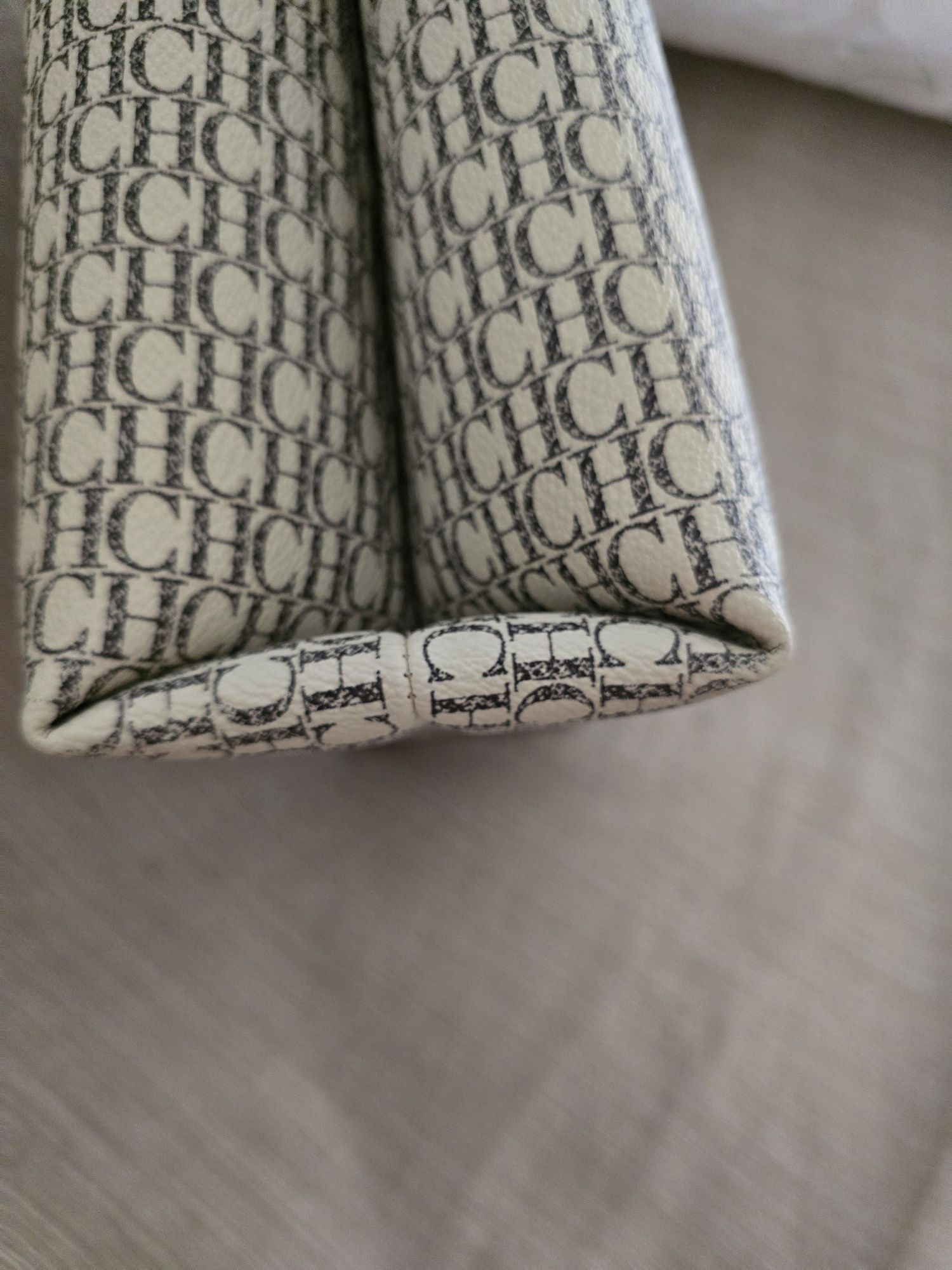 Mala Carolina Herrera