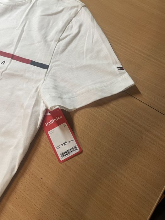 Футболка Tommy Hilfiger нова розмір S