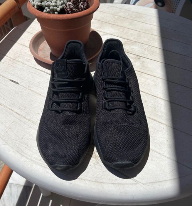 Sapatilhas adidas tubular pretas