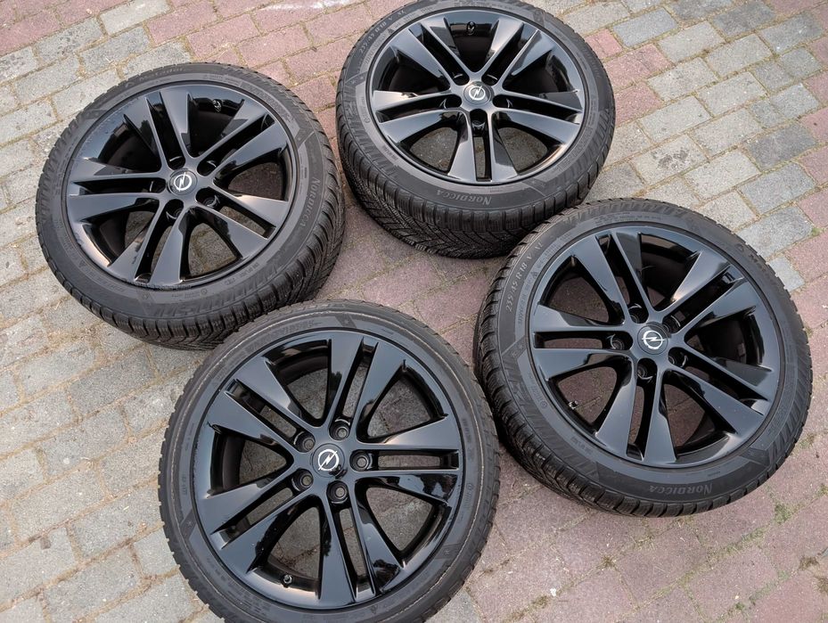 4x Koła zima FELGI OPEL ZAFIRA C ASTRA J IV 18'' 8,0J IS46 5x115 0P046
