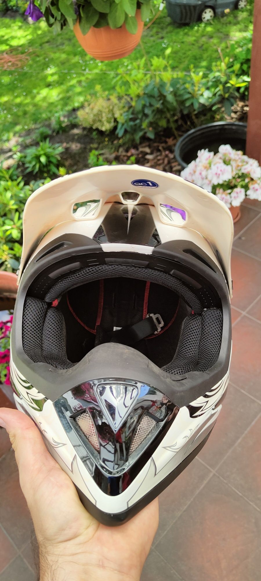Kask motocyklowy NAXA L biało-czarny