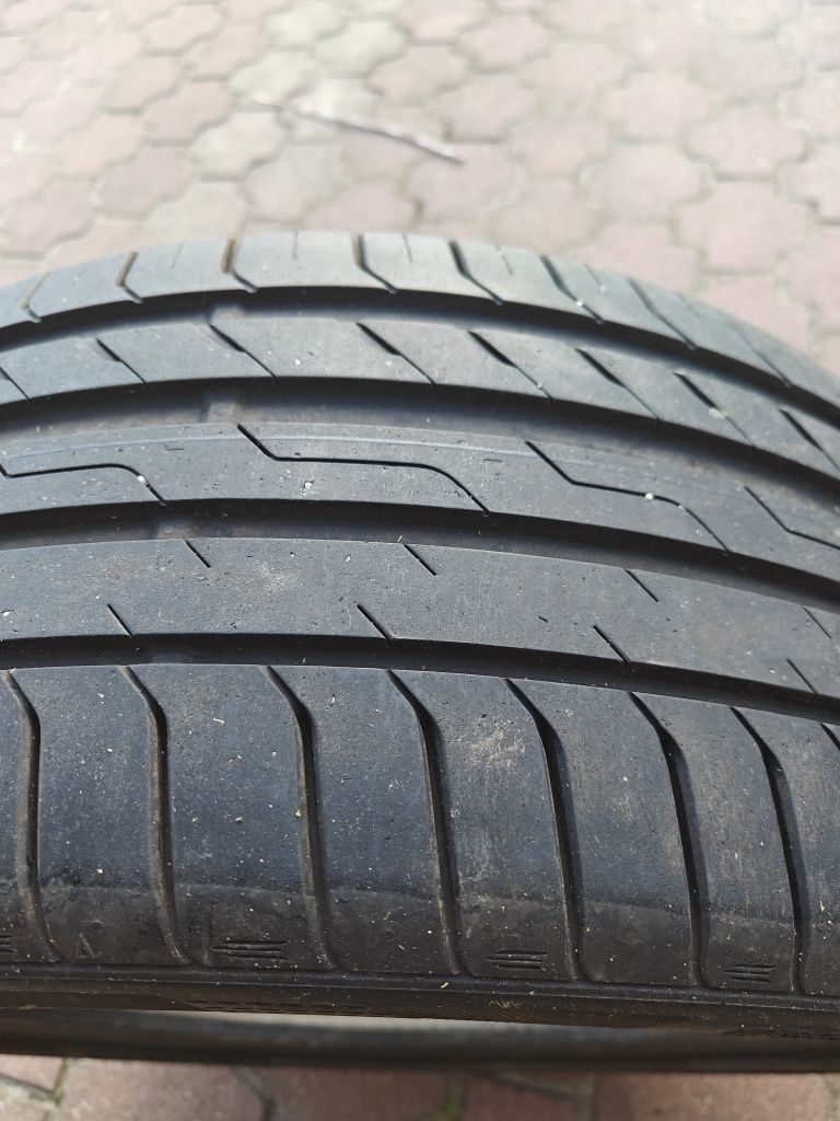 Opony letnie 235/40 R19