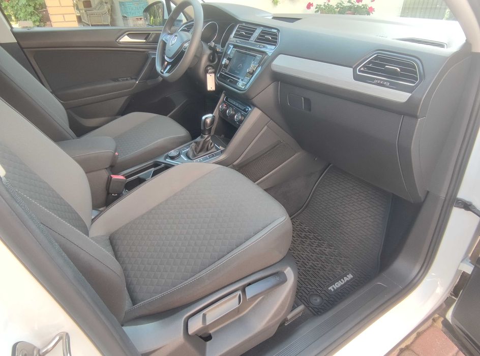 Volkswagen Tiguan,  2017