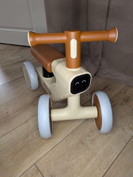 Біговел/толокар для дитини від 1 року