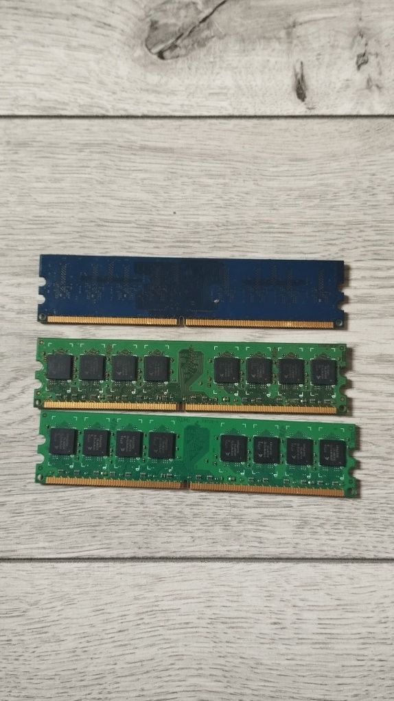 Оперативная память DDR2  1GB