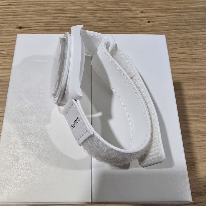 *NOVO* Omega x Swatch Mission to the Moonphase Full Moon Branco (42mm)