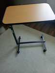 Stolik przyłóżkowy ,pod laptopa