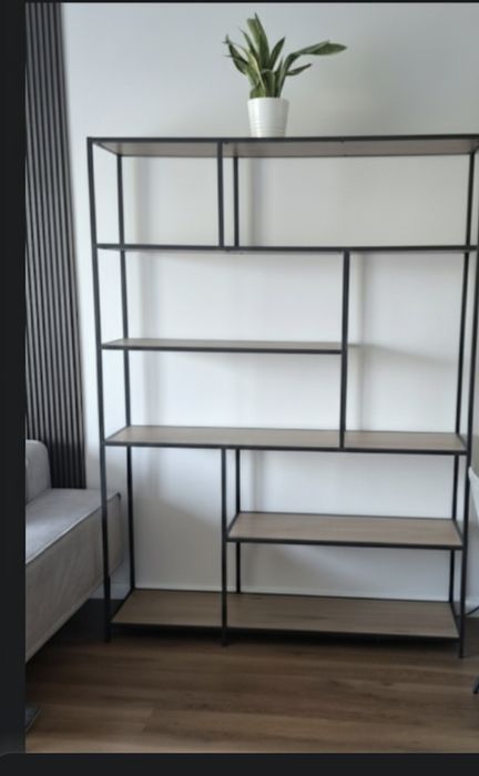 Regał w stylu loft