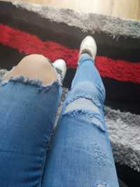 Spodnie /rurki. Jasny jeans. ZARA .