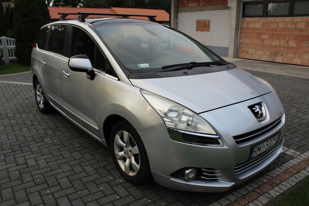 Peugeot 5008 PEUGEOT 5008 7 osobowy DIESEL 1,6 2010 mały przebieg, panorama dach