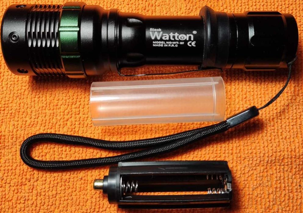 Тактический фонарь Watton влагоударопрочном металлическом корпусе