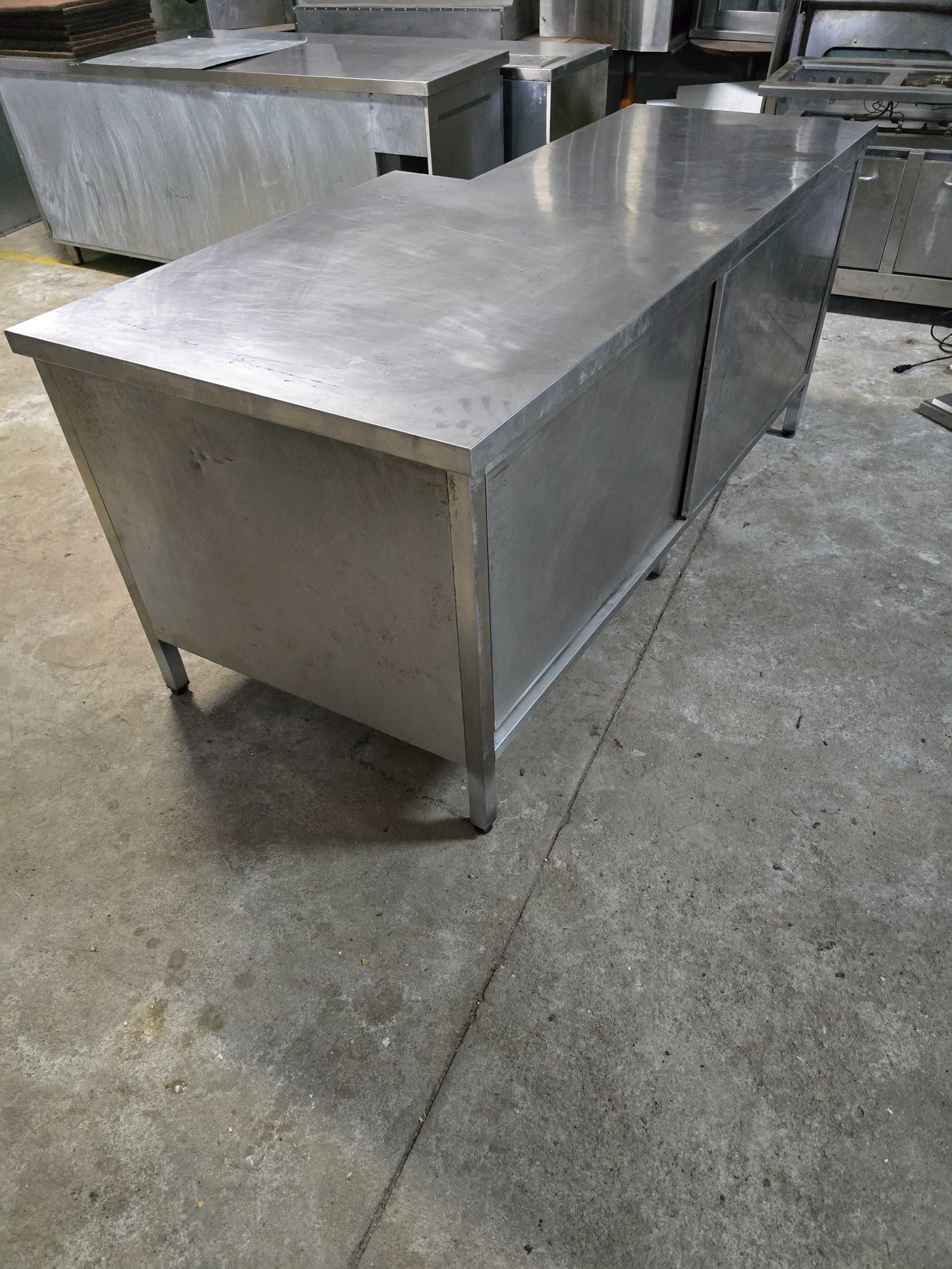 Mesa/bancada de trabalho em aço inox grande arrumação