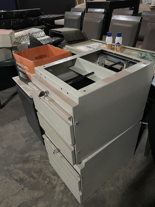 Bloco de gavetas em chapa