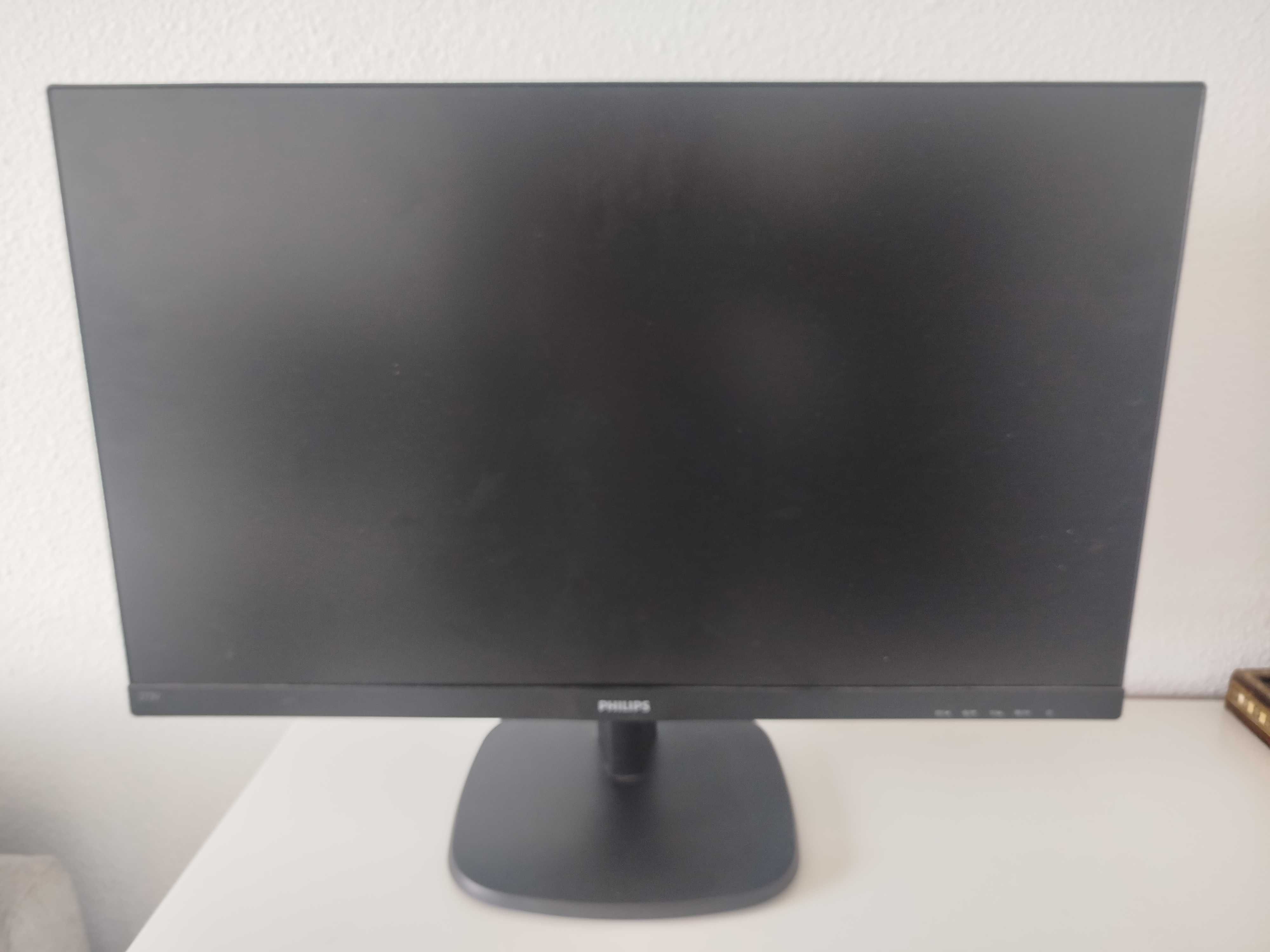 Suporte de ecrã e dois monitores de 27"