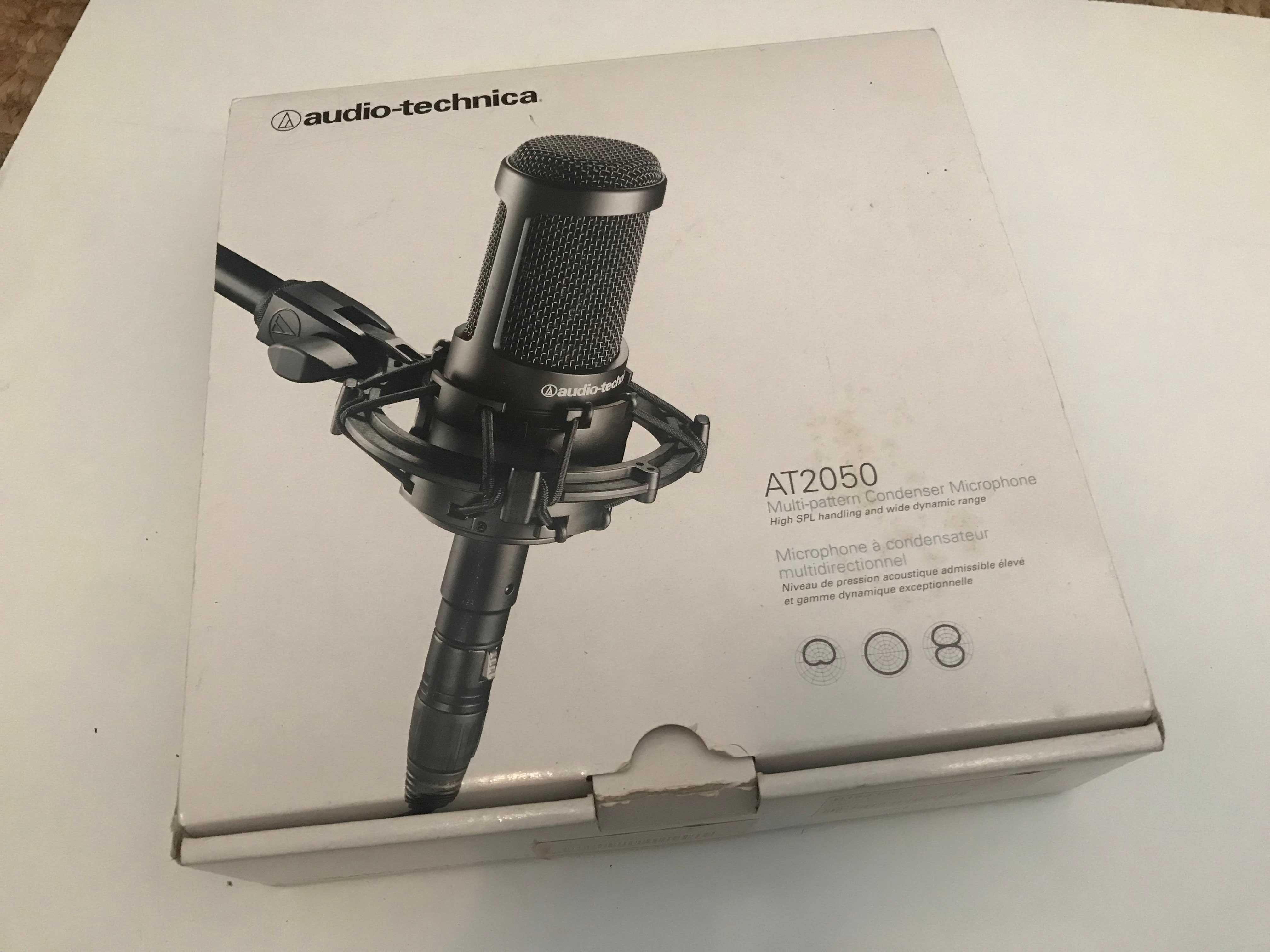 Audio Technica AT2050 Multi-pattern Microfone