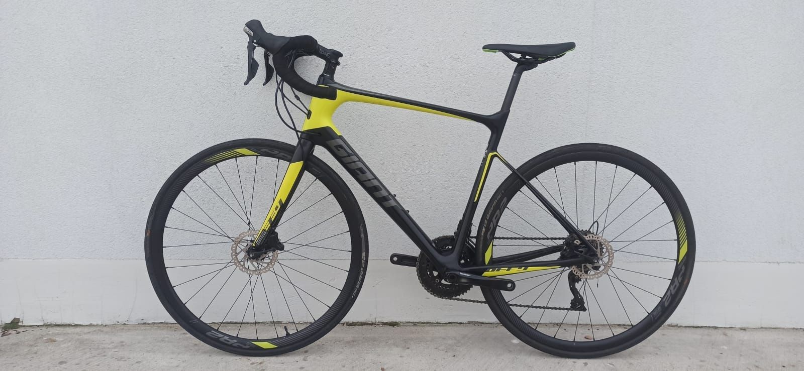 GIANT DEFY ADVANCED 1, Shimano (hydraulika/sztywne osie), Rozmiar 56