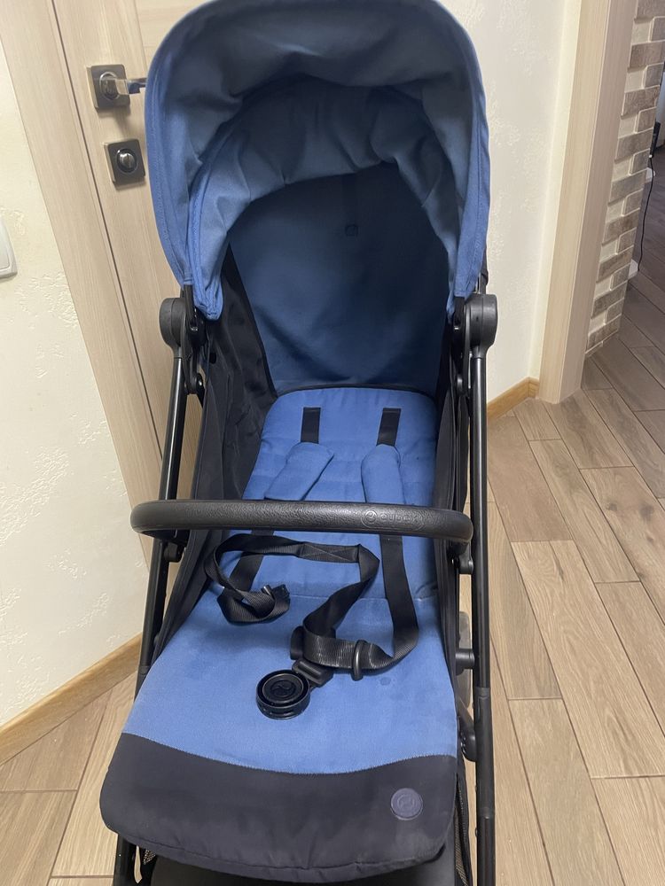Коляска Cybex Beezy
