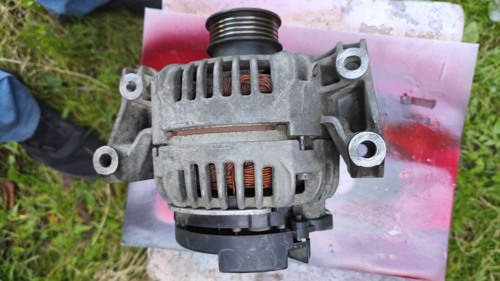 Генератор Opel 0124425004 / 13129850