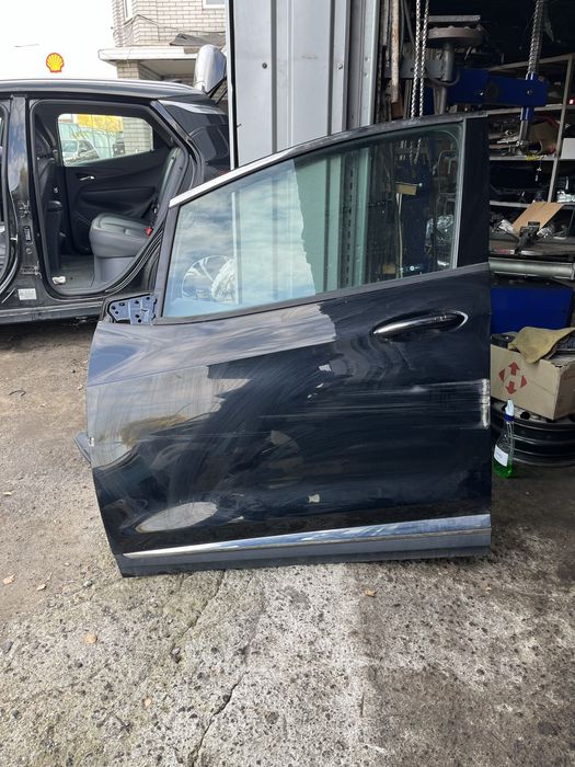 Chevrolet bolt ev двері ліві передні