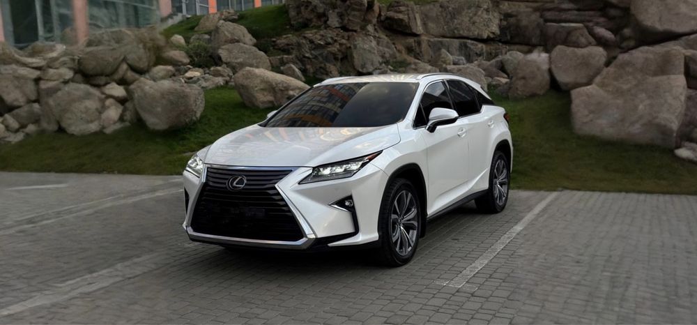 Lexus RX 2019 (карамельный салон)