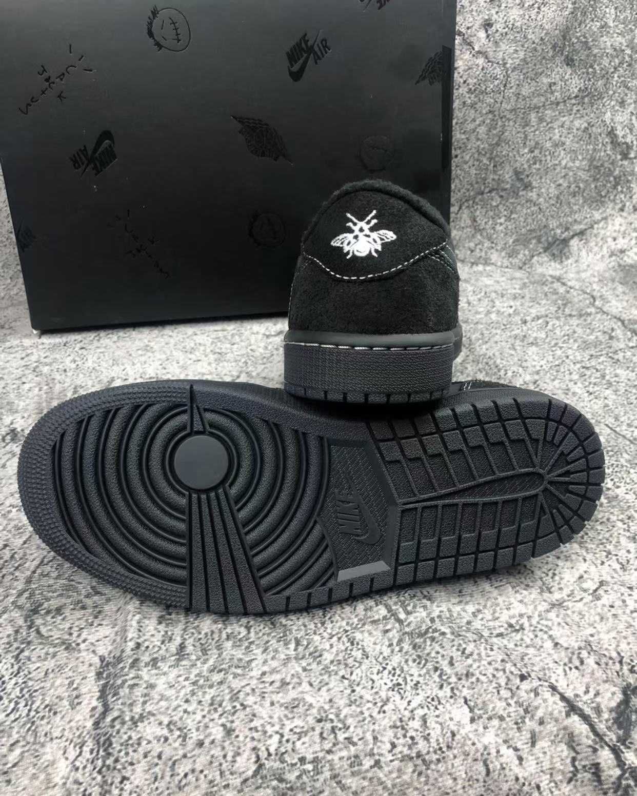 Travis Scott x Air Jordan 1 Low OG Black/Phantom R.40