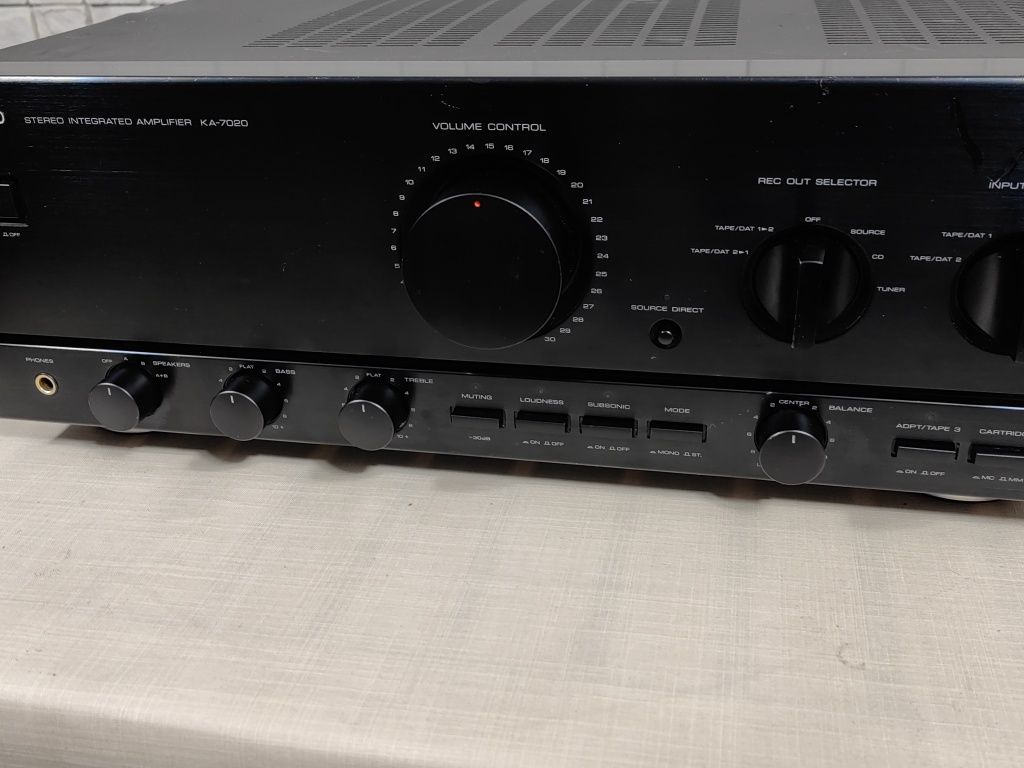 Kenwood KA-7020 Potężny wzmacniacz stereo