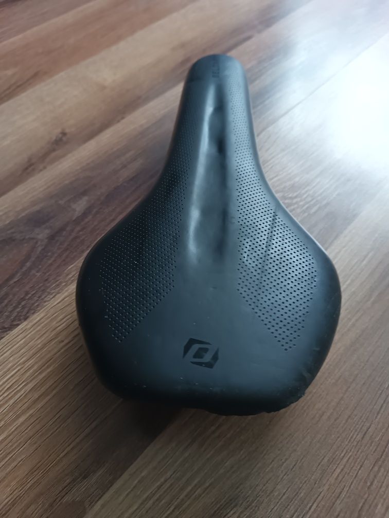 Siodelko Scott , syncros Belcarra R 2.0