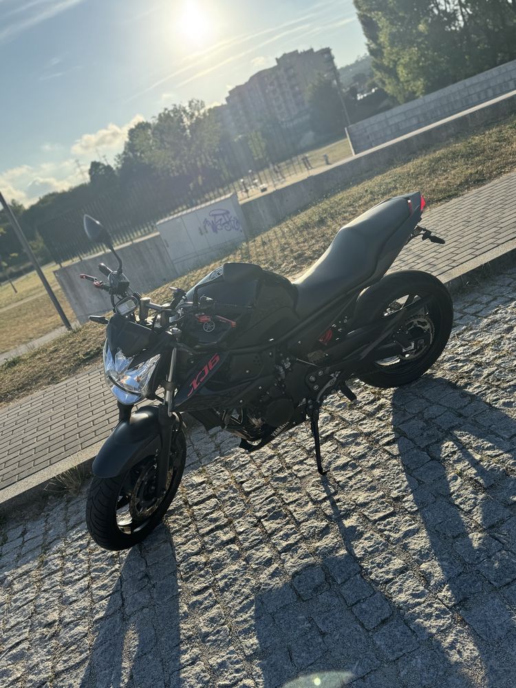 Yamaha xj6 2012..