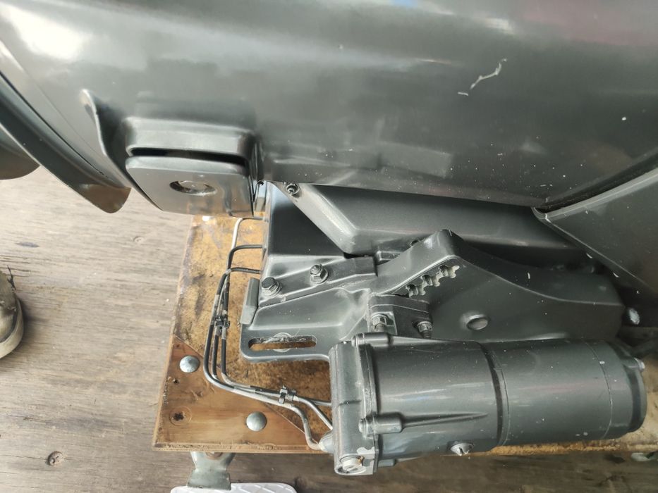 Silnik zaburtowy Suzuki DT 65 – pełny zestaw w idealnym stanie