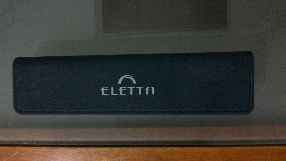 Relógio marca Eletta com caixa