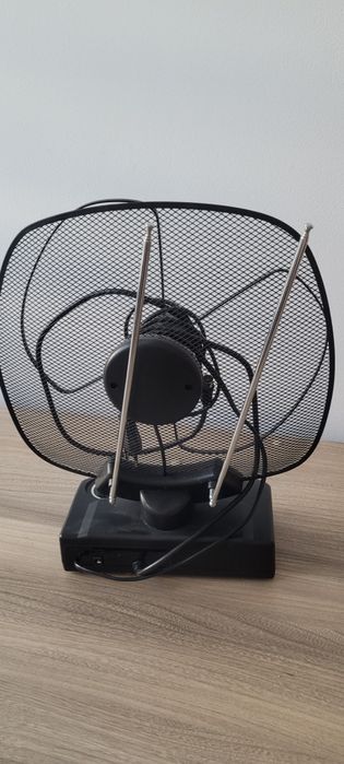 Antena tv ze wzmacniaczem regulowana moc