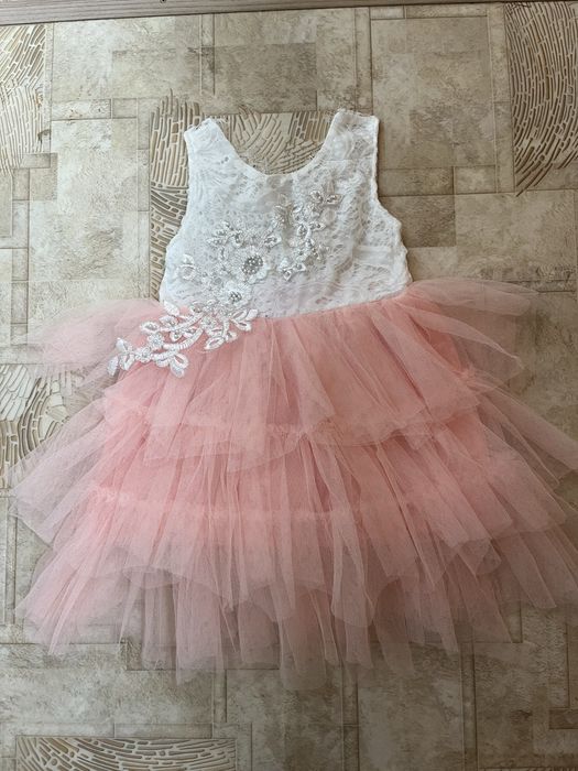 Святкова сукня для дівчинки 1-2 роки