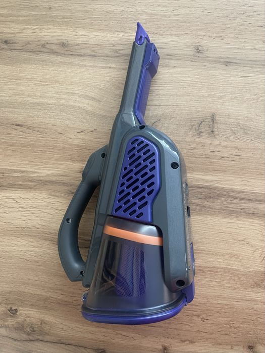 Автомобільний акумуляторний пилосос BLACK+DECKER BHHV520BFP