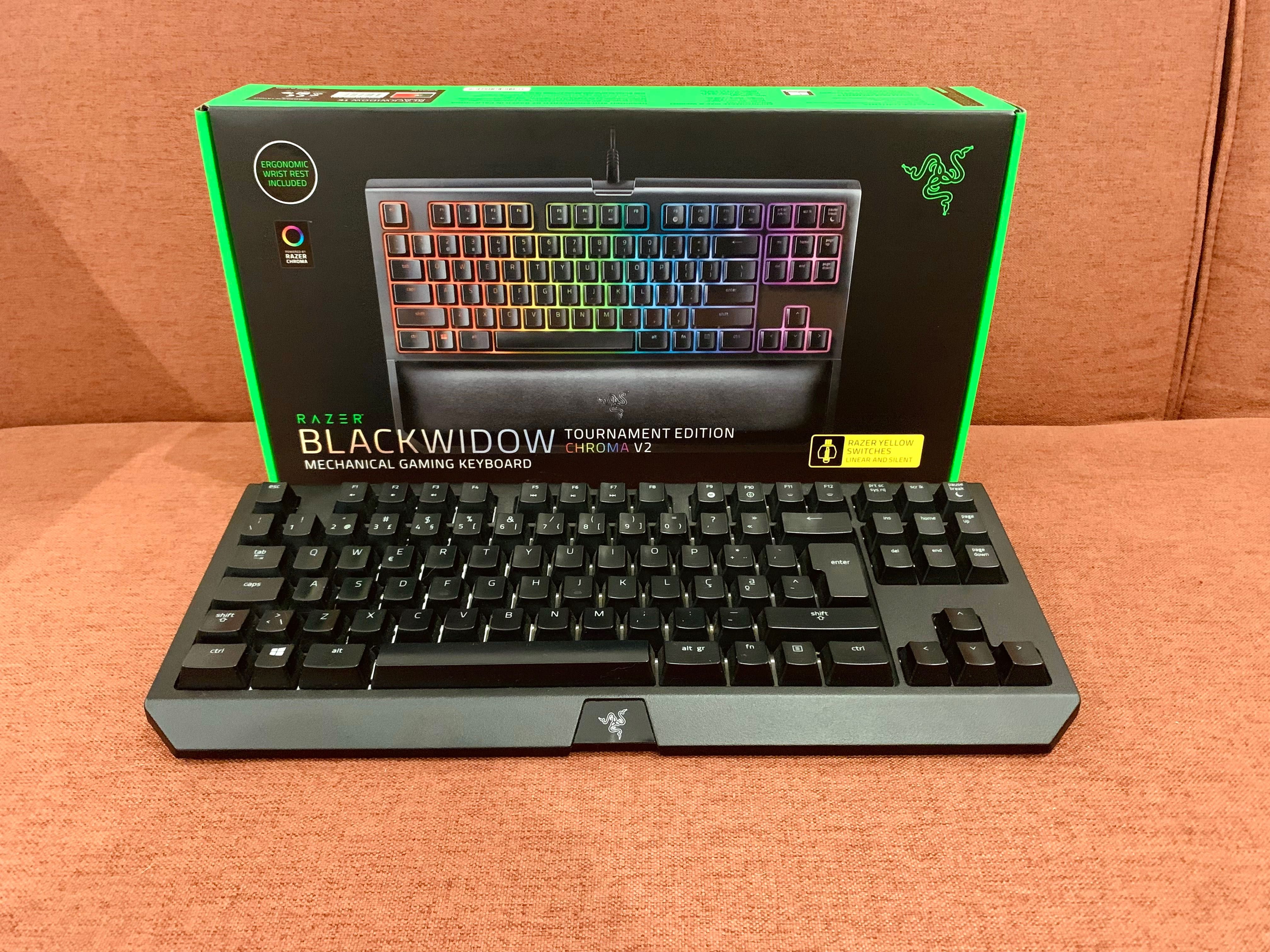 Teclado Razor Blackwidow Yellow Switch- Tournament Edition Chroma v2