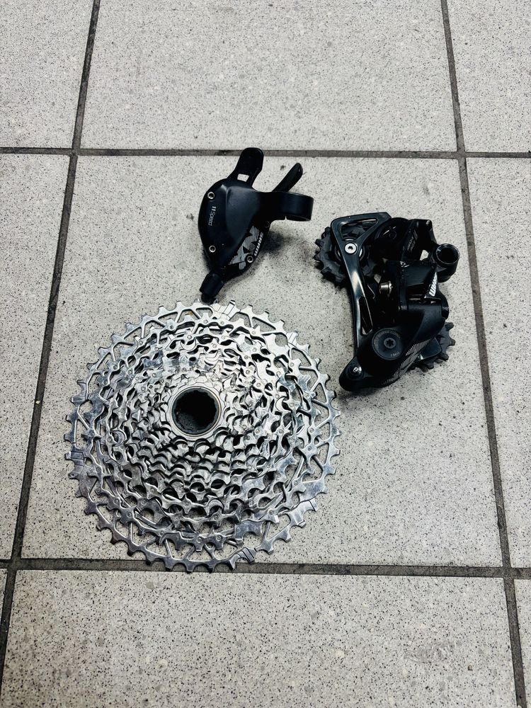 Przerzutka Sram NX Eagle, manetka NX 11s, grupa napędowa.